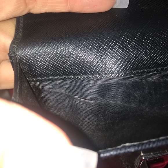 💯% Auth. Salvtore Ferragamo Black Leather Wallet - Picture 13 of 15